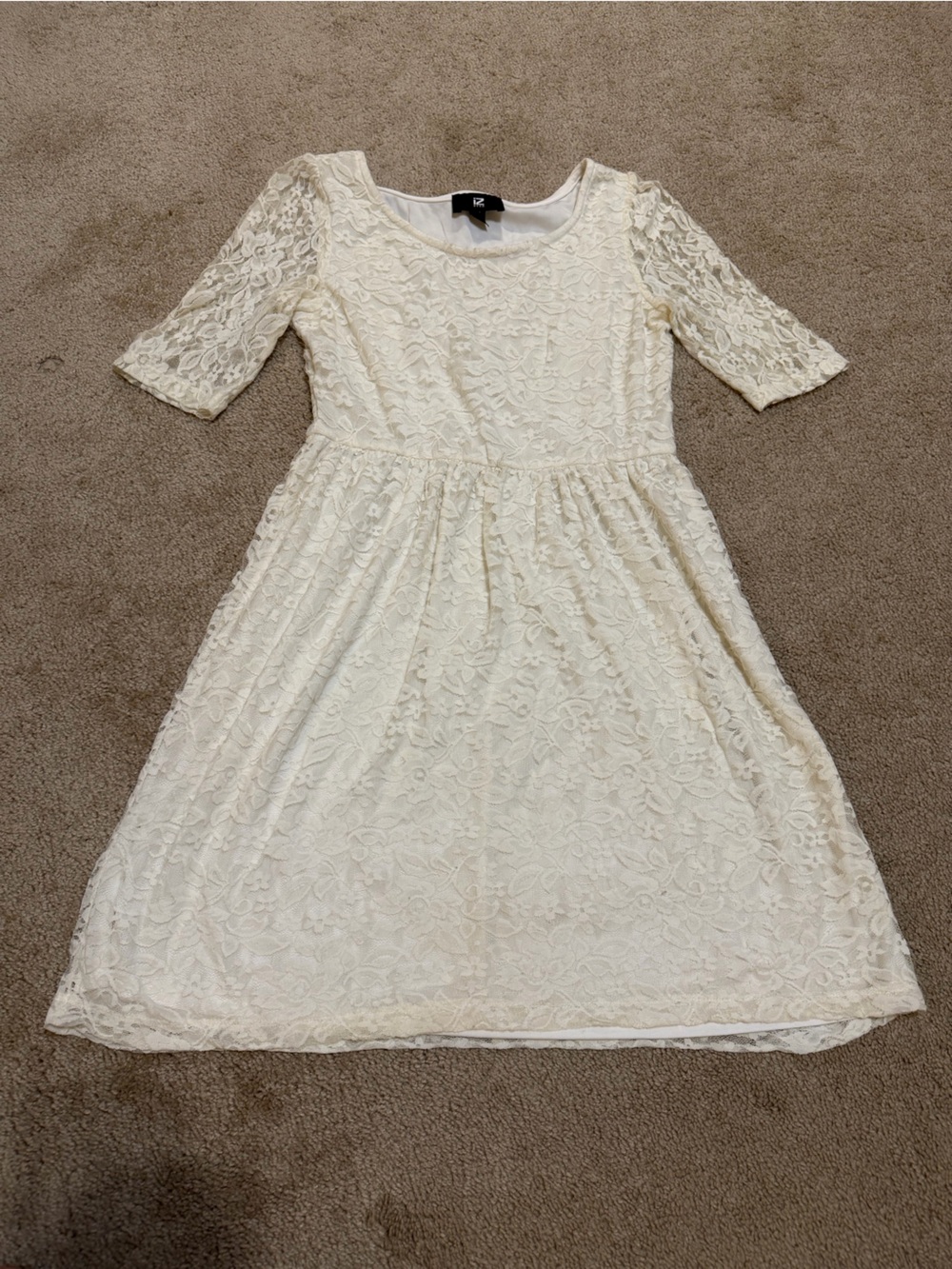 Iz Byer Cream Lace Midi Chemise with Three-Quarter Sleeves